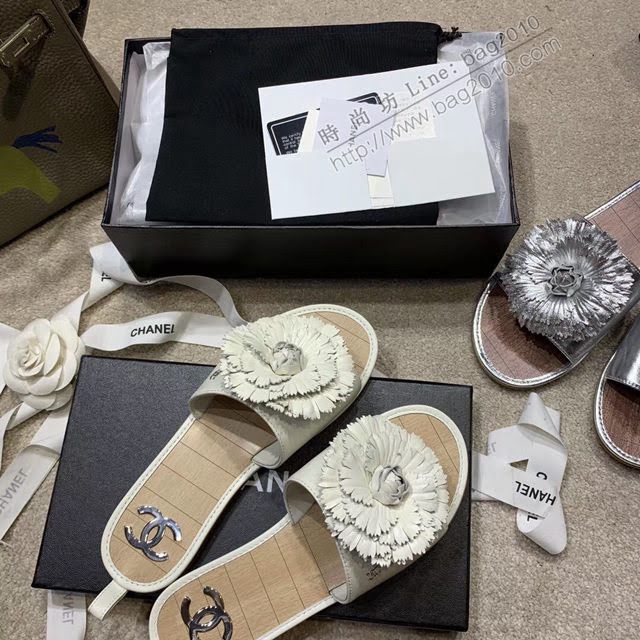 Chanel女鞋 香奈兒專櫃最新頂級羊皮花瓣山茶花系列 網紅仙女拖鞋  naq1316